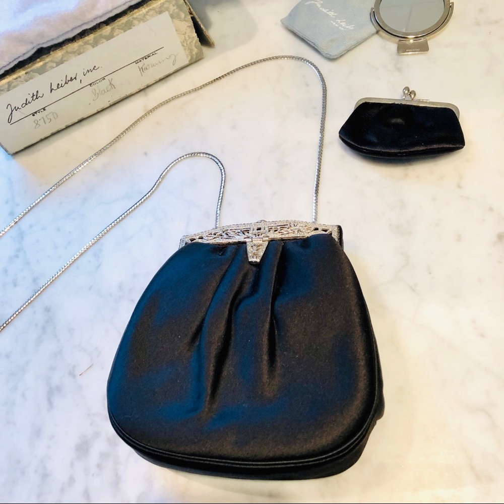 🎉2XHP🎉Vintage Judith Leiber Karawang purse - Picture 5 of 7
